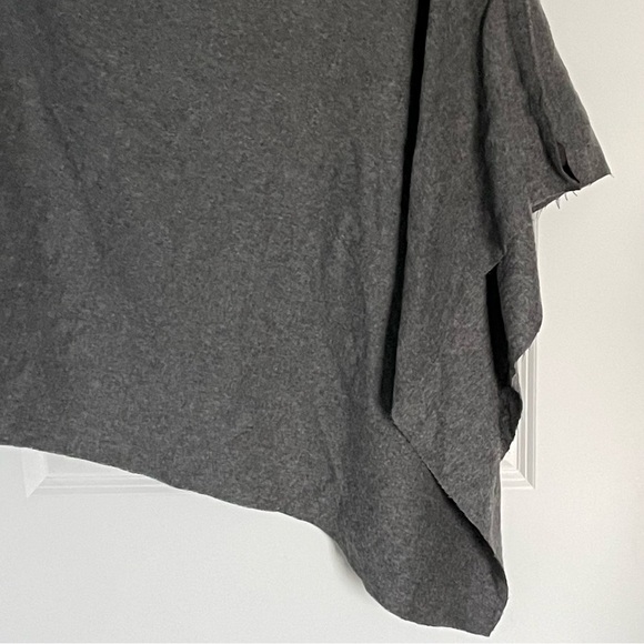 New! Red Envelope 100% cashmere Poncho dark gray nwot 47128 - Picture 13 of 16
